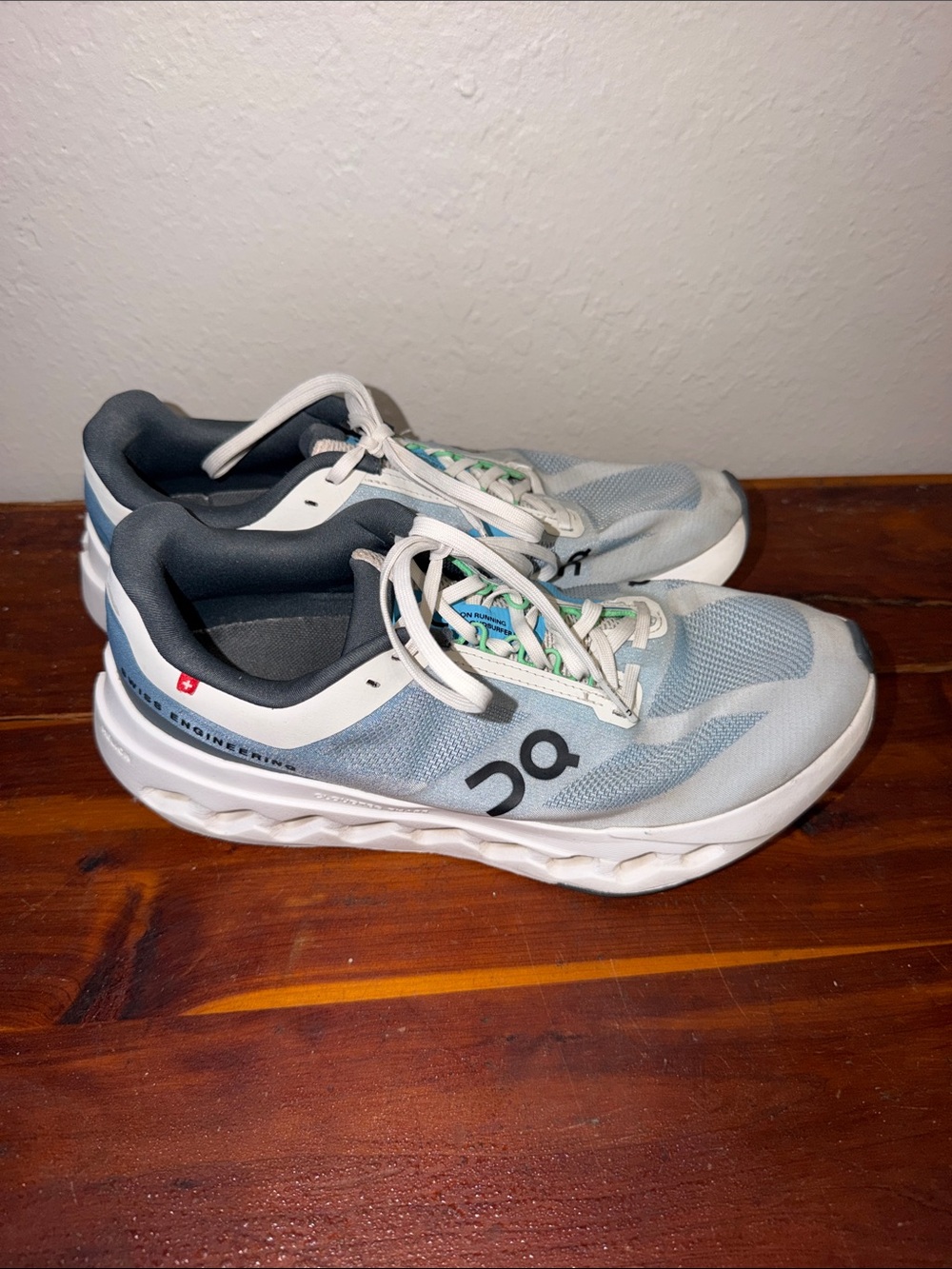 On Running Cloud Surfer White Blue Sneakers cloudsurfer
